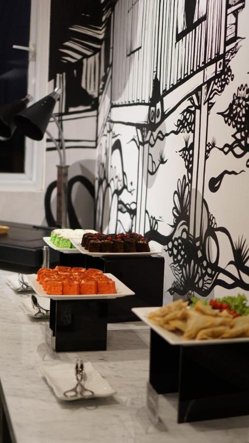 Kontena Hotel Batu  Zewnętrze zdjęcie